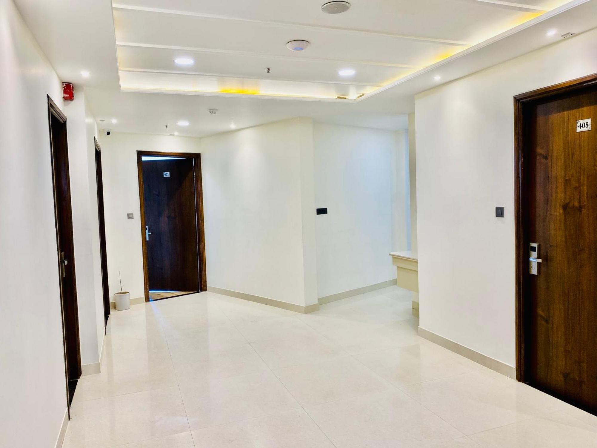 Hotel White House 350 Mtr From Golden Temple 암리차르 외부 사진