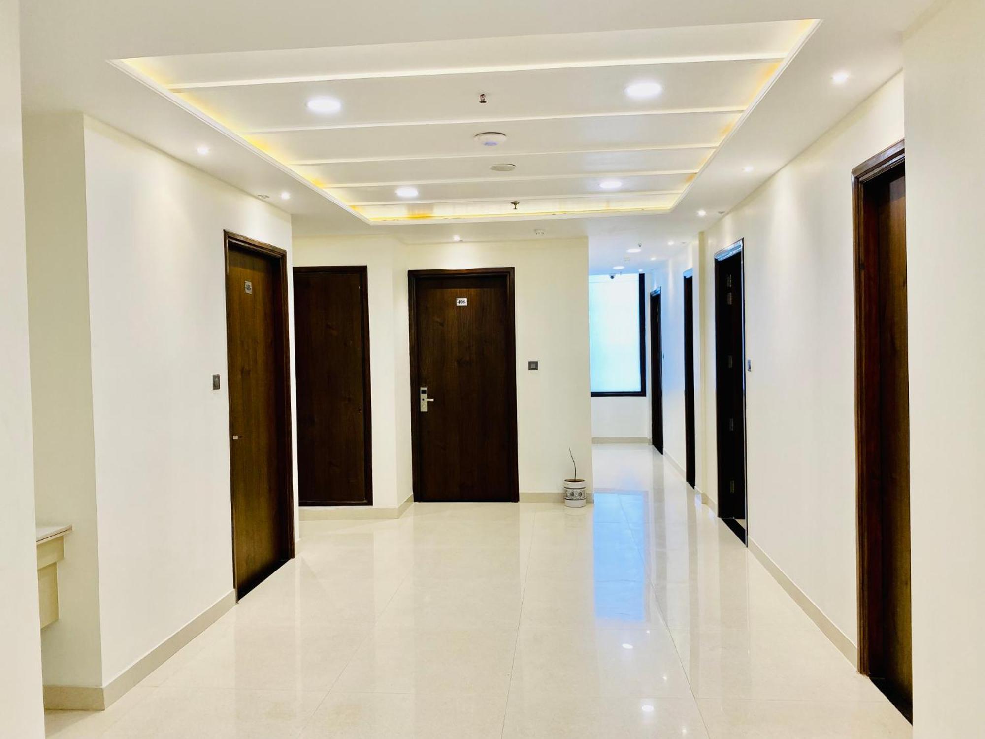 Hotel White House 350 Mtr From Golden Temple 암리차르 외부 사진